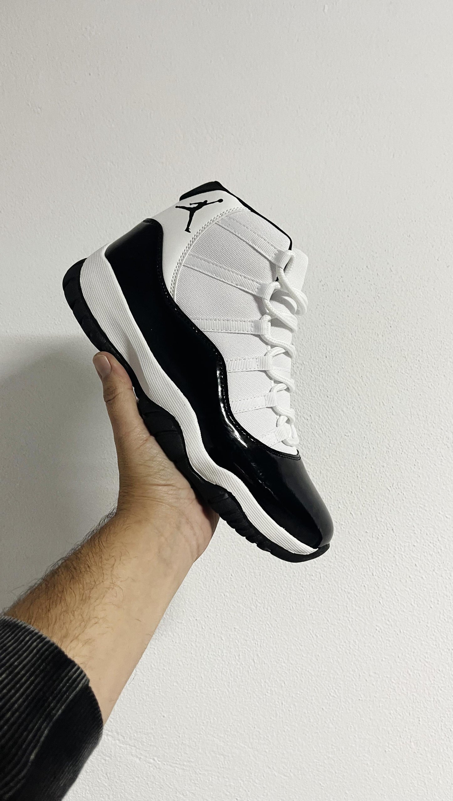 Jordan 11 blancas y negras